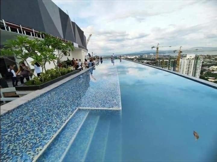 Aeon Towers Studio Suite Davao Zewnętrze zdjęcie